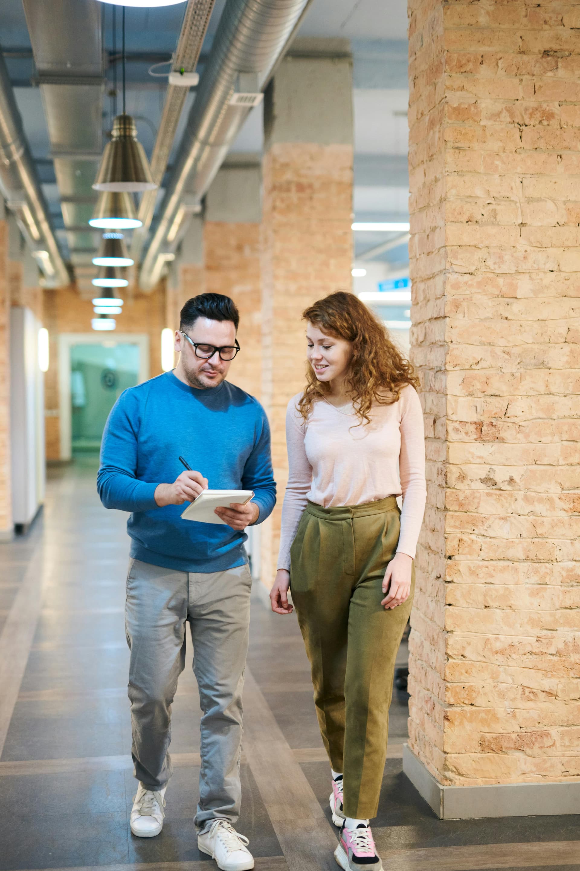 Customer-focused and transparent approaches strengthen software companies' perception of leadership in the market.
